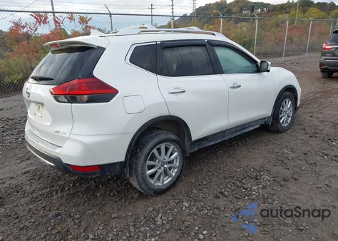 2018 Nissan Rogue Sv z USA, uszkodzony, nr VIN KNMAT2MV2JP553335